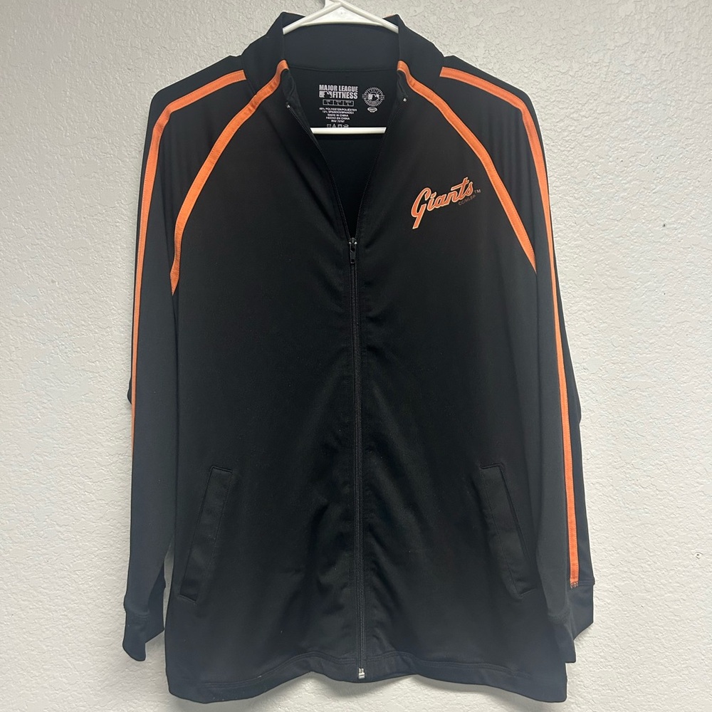 San Francisco Giants Zip up Hoodie with pockets and Logo. Size L